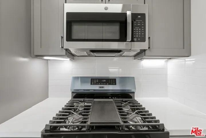 8613 W Olympic Boulevard, Los Angeles, California 90035