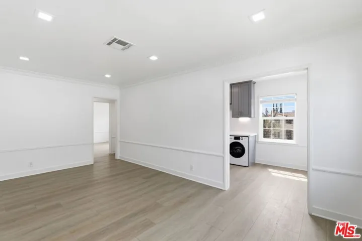 8613 W Olympic Boulevard, Los Angeles, California 90035
