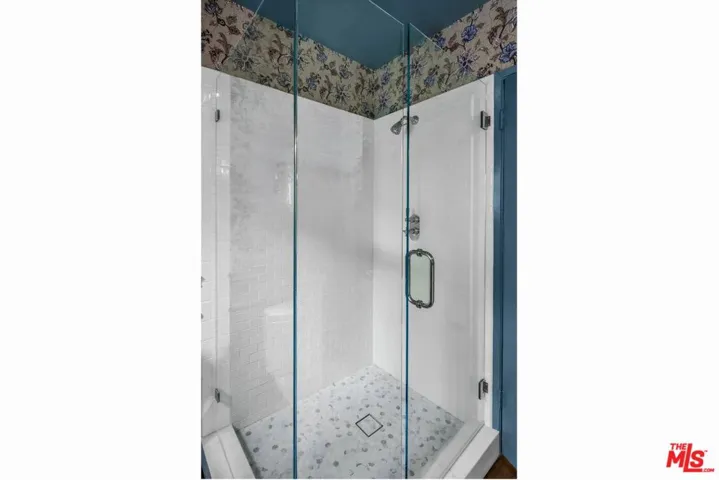 415 N Bonhill Road, Los Angeles, California 90049
