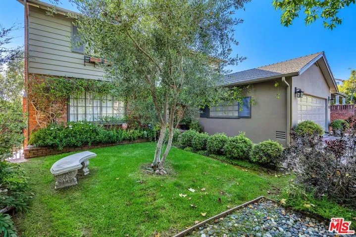 415 N Bonhill Road, Los Angeles, California 90049