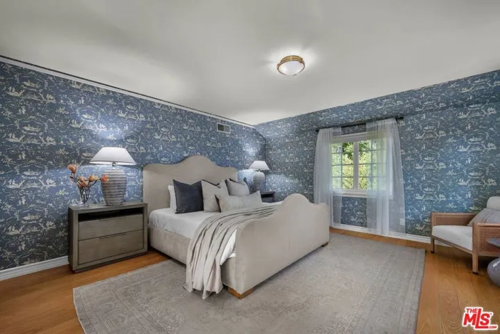 415 N Bonhill Road, Los Angeles, California 90049