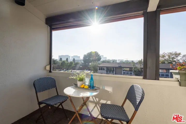 Large balcony with delightful