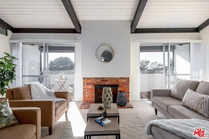 6425 Green Valley Circle 300, Culver City, California 90230
