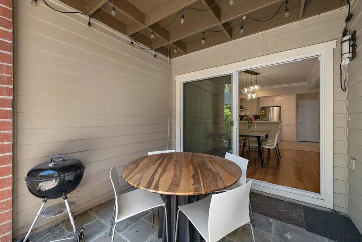 2131 Avy Avenue, Menlo Park, California 94025