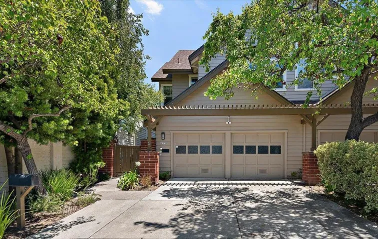 2131 Avy Avenue, Menlo Park, California 94025