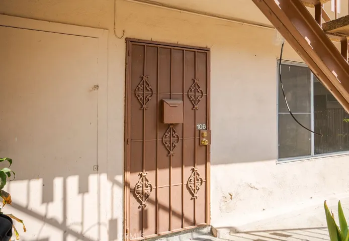 6535 Fulton, Los Angeles, California 91401