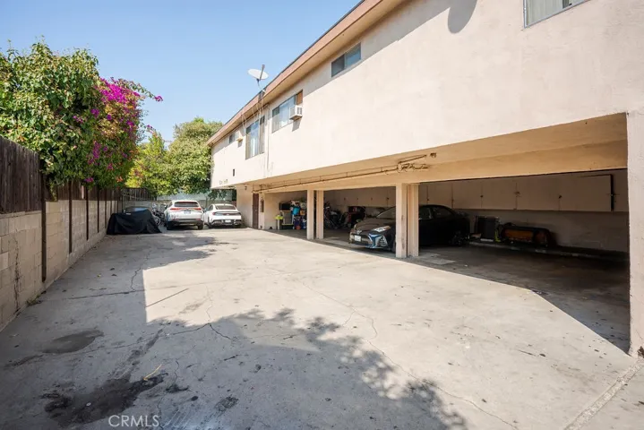 6535 Fulton, Los Angeles, California 91401
