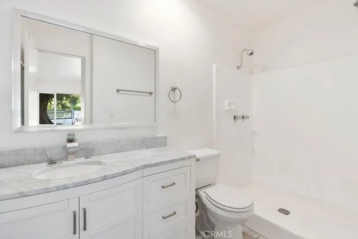 6535 Fulton, Los Angeles, California 91401