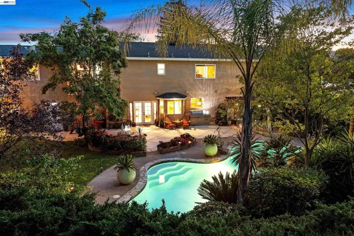 1007 El Capitan Drive, Danville, California 94526-5445