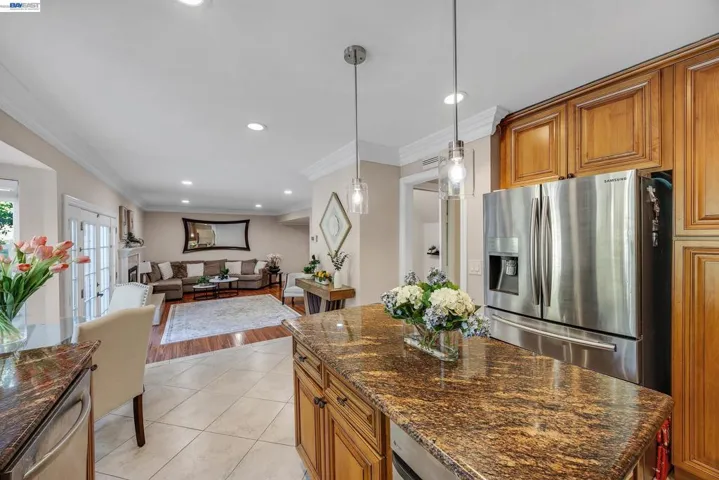 Kitchen Family Room