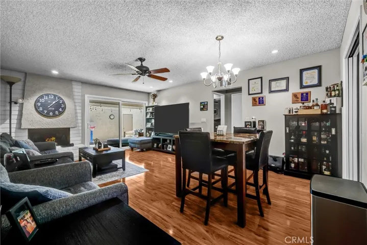 Open concept living room / dining