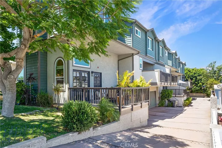 2517 Gates Avenue A, Redondo Beach, California 90278