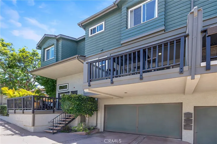 2517 Gates Avenue A, Redondo Beach, California 90278
