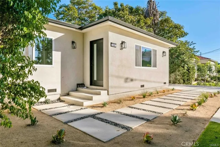 6842 Cedros Avenue, Van Nuys, California 91405