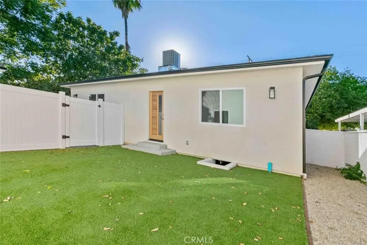 6842 Cedros Avenue, Van Nuys, California 91405