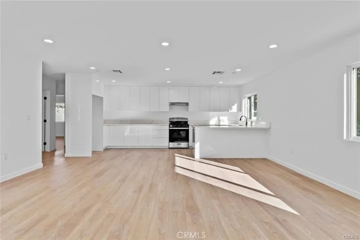 6842 Cedros Avenue, Van Nuys, California 91405