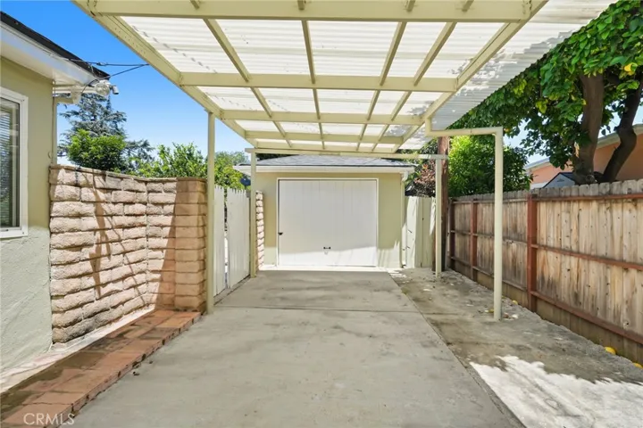 15841 Marlin Place, Lake Balboa, California 91406