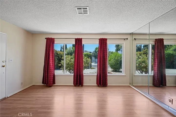 15841 Marlin Place, Lake Balboa, California 91406