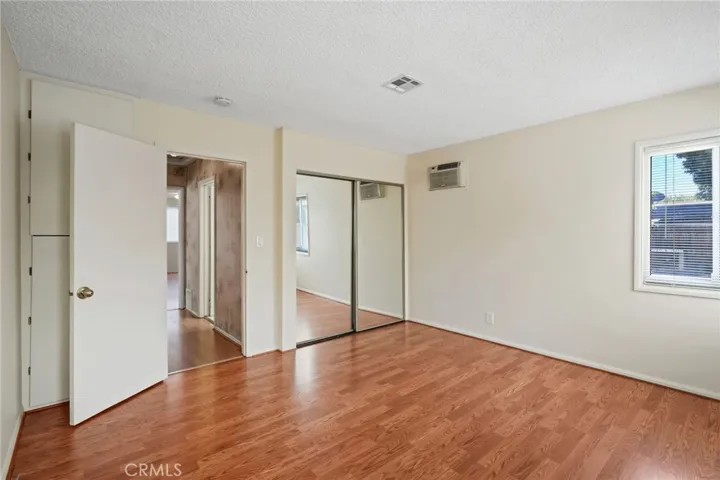 15841 Marlin Place, Lake Balboa, California 91406
