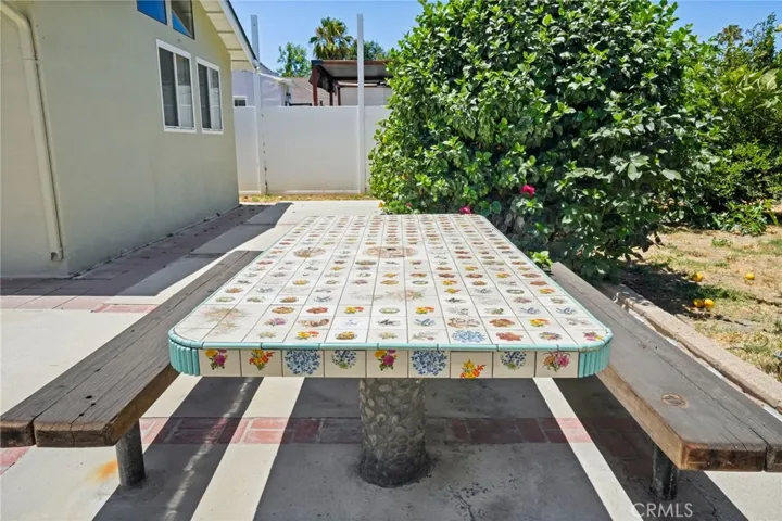 15841 Marlin Place, Lake Balboa, California 91406