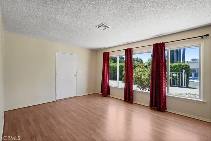 15841 Marlin Place, Lake Balboa, California 91406