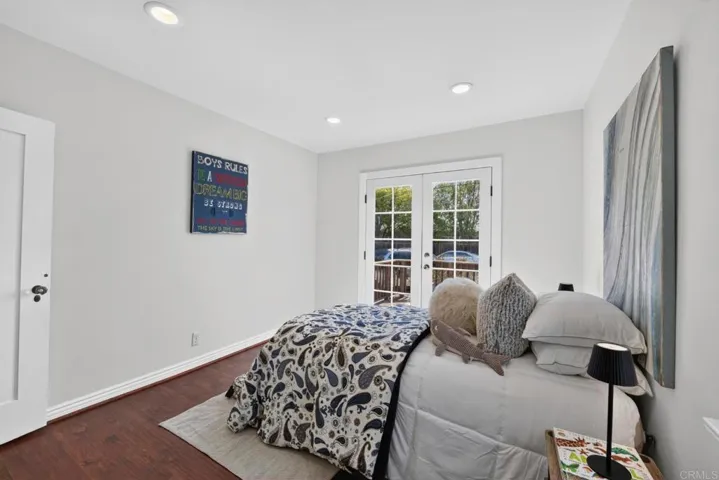 4855 Pine Street, La Mesa, California 91942