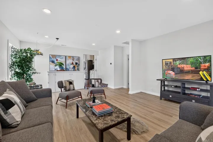 4855 Pine Street, La Mesa, California 91942