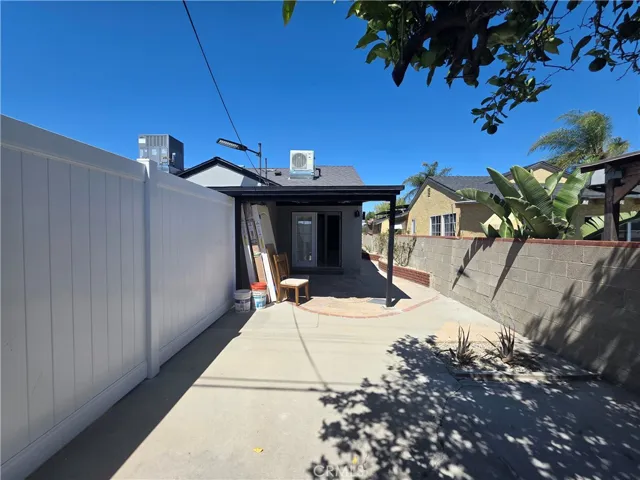 9523 Stanwin, Arleta, California 91331