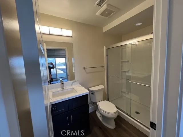 3855 139th Street, Hawthorne, California 90250