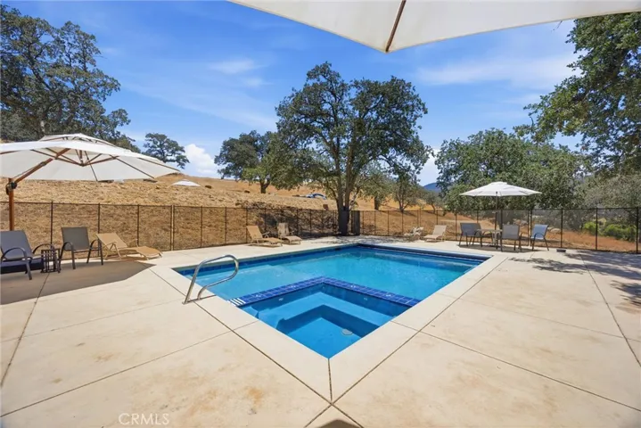 20205 Old Town Road, Tehachapi, California 93561