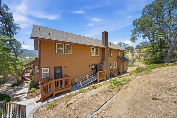 20205 Old Town Road, Tehachapi, California 93561