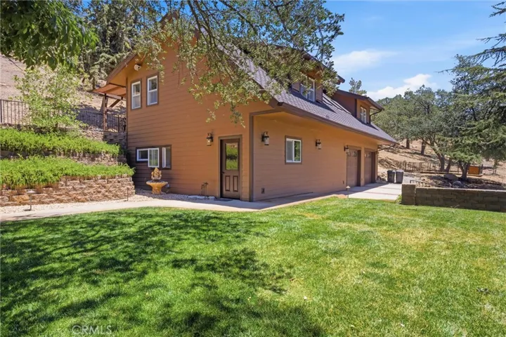 20205 Old Town Road, Tehachapi, California 93561
