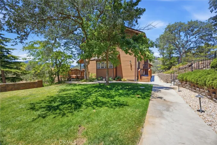 20205 Old Town Road, Tehachapi, California 93561