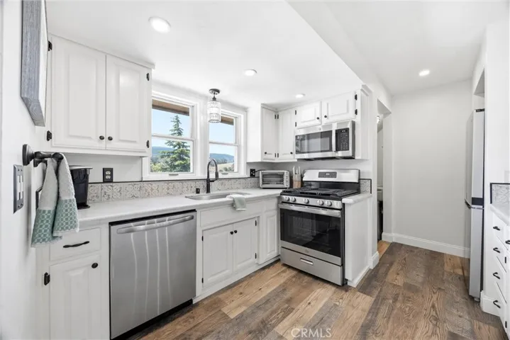 20205 Old Town Road, Tehachapi, California 93561