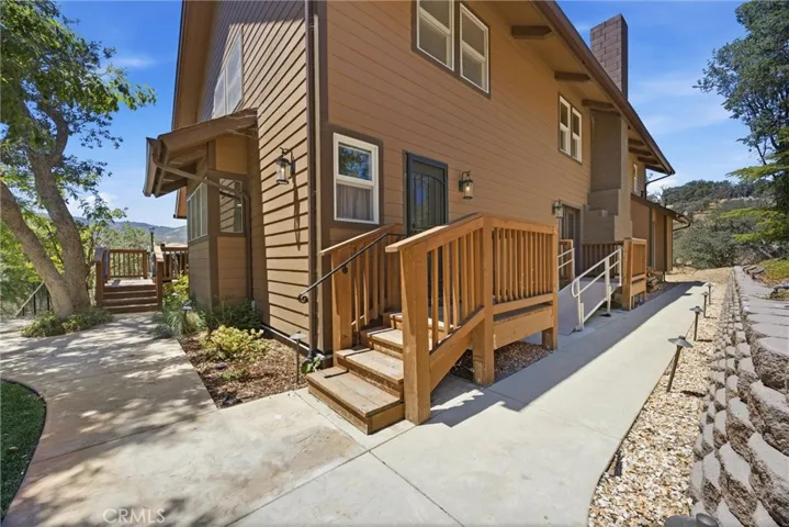 20205 Old Town Road, Tehachapi, California 93561