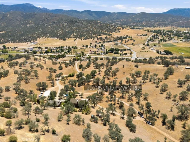 20205 Old Town Road, Tehachapi, California 93561