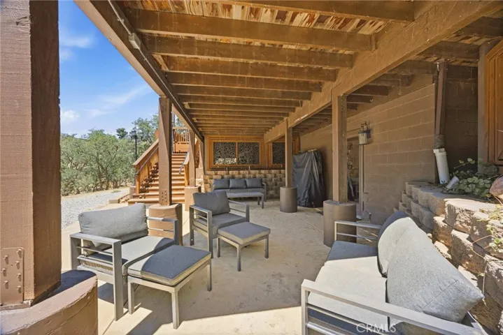20205 Old Town Road, Tehachapi, California 93561