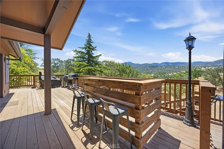 20205 Old Town Road, Tehachapi, California 93561