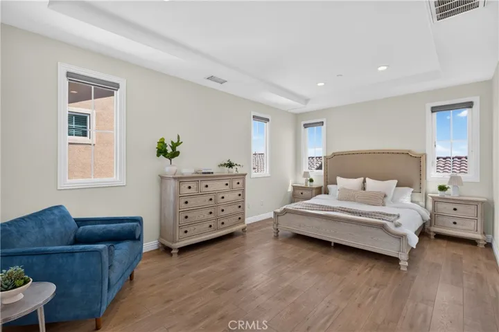 20656 W Chestnut, Porter Ranch, California 91326