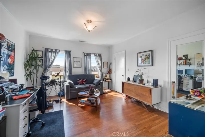 1245 S Hudson, Los Angeles, California 90019