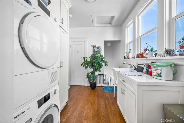 1245 S Hudson, Los Angeles, California 90019