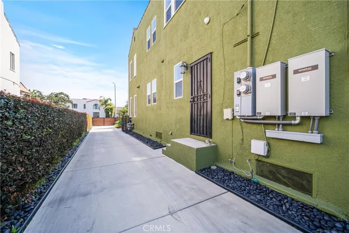1245 S Hudson, Los Angeles, California 90019