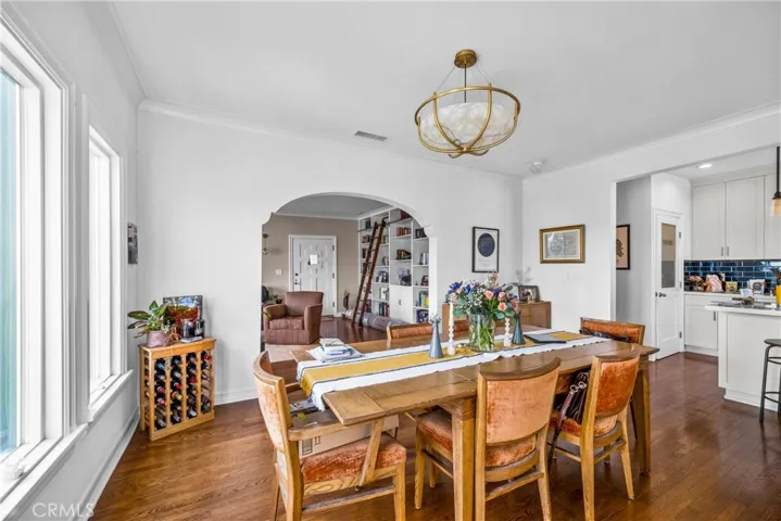 1245 S Hudson, Los Angeles, California 90019