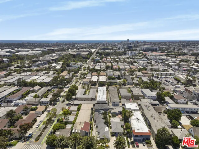 1446 Yale Street, Santa Monica, California 90404