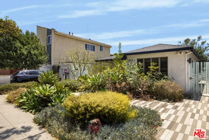 1446 Yale Street, Santa Monica, California 90404