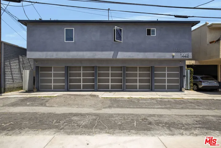 1446 Yale Street, Santa Monica, California 90404
