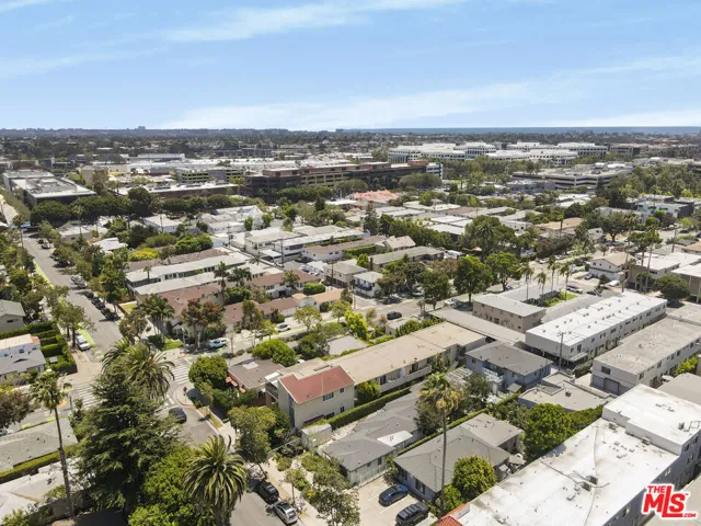 1446 Yale Street, Santa Monica, California 90404