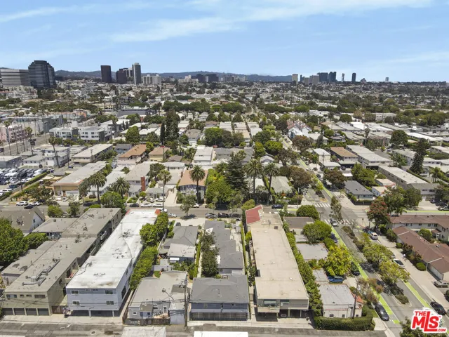 1446 Yale Street, Santa Monica, California 90404