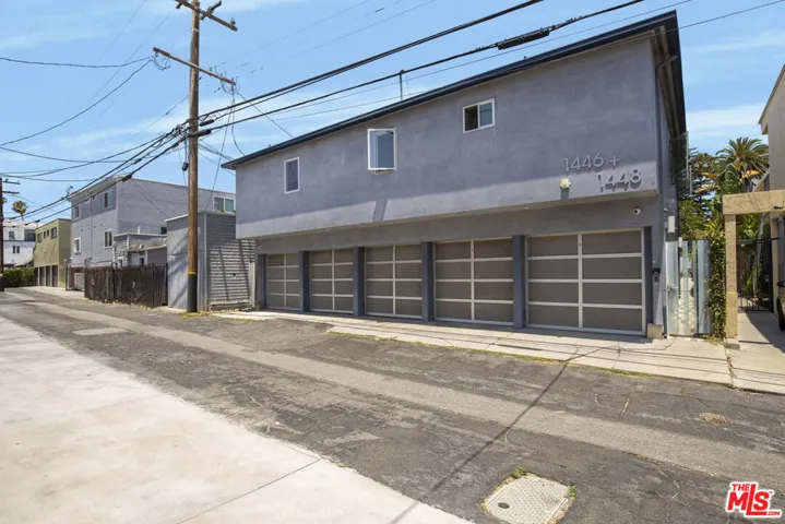 1446 Yale Street, Santa Monica, California 90404