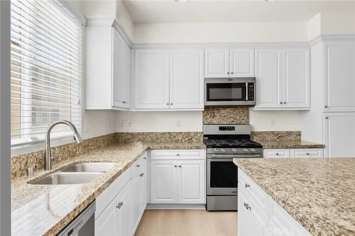 6366 Aquila Way, Eastvale, California 91752